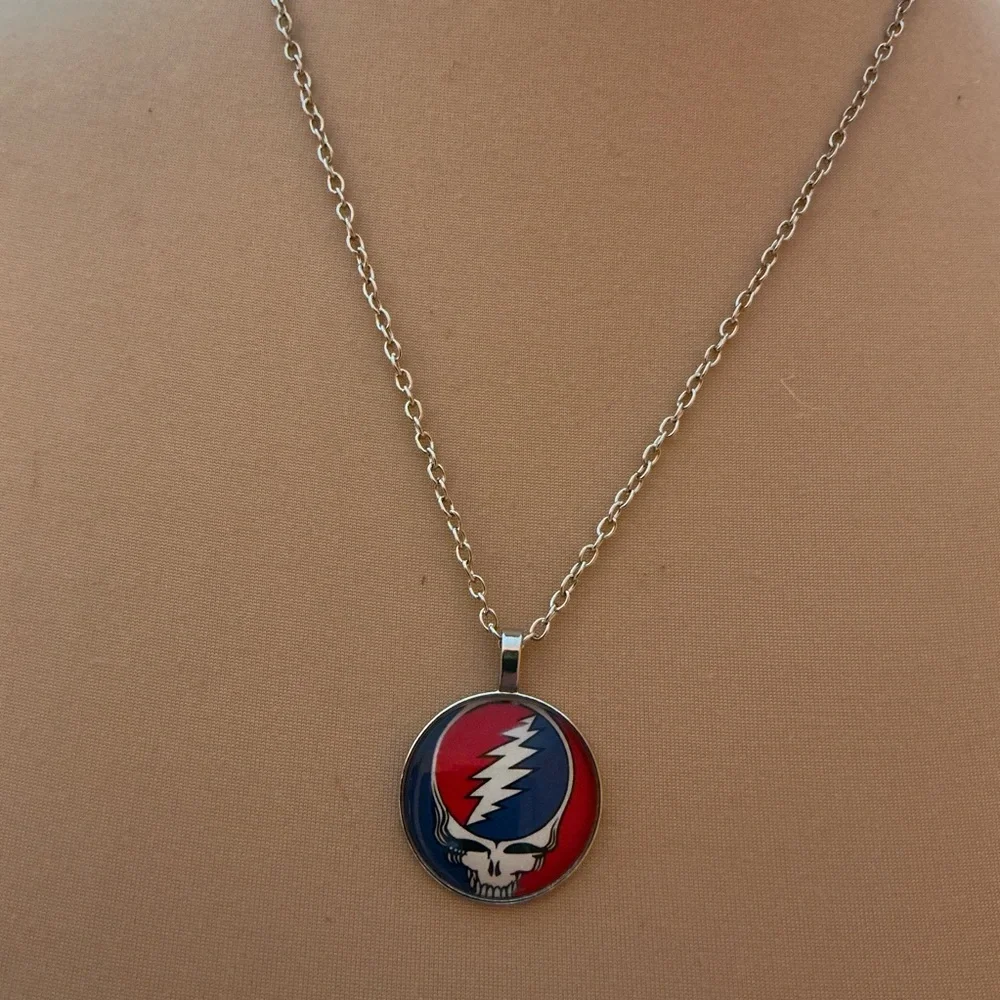 Grateful Dead Steal your Face necklace NWOT